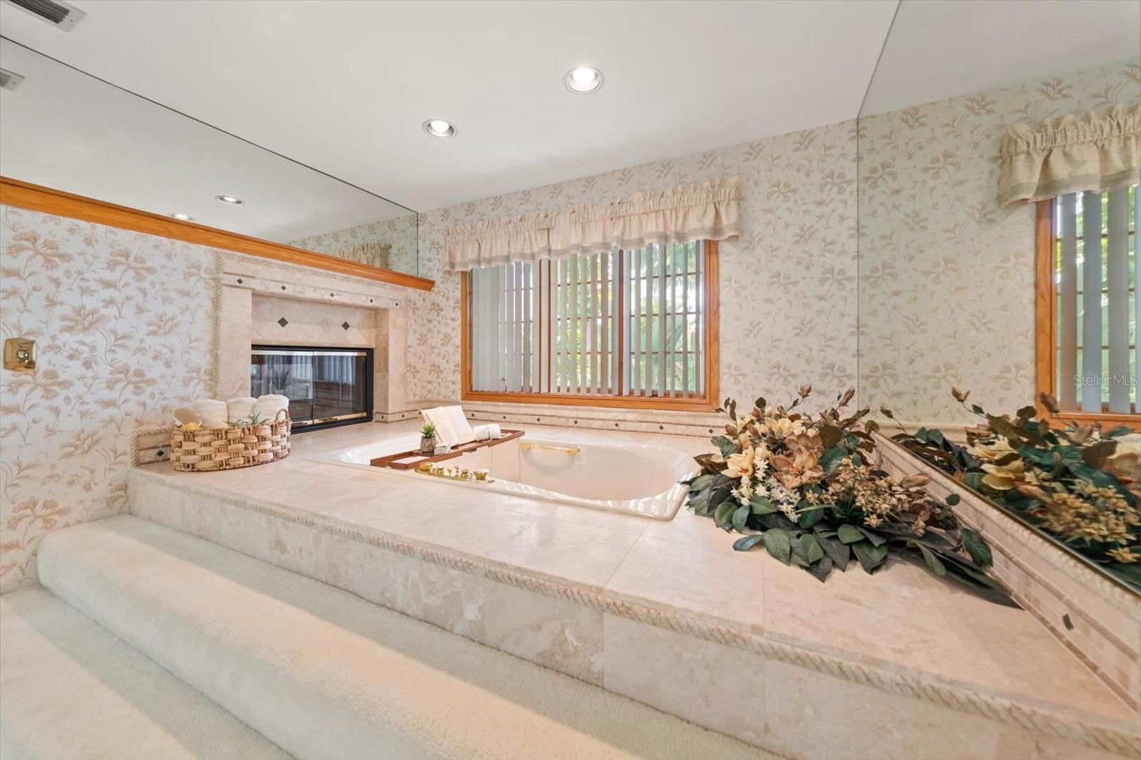 220 HARBOR VIEW LN — photo 43