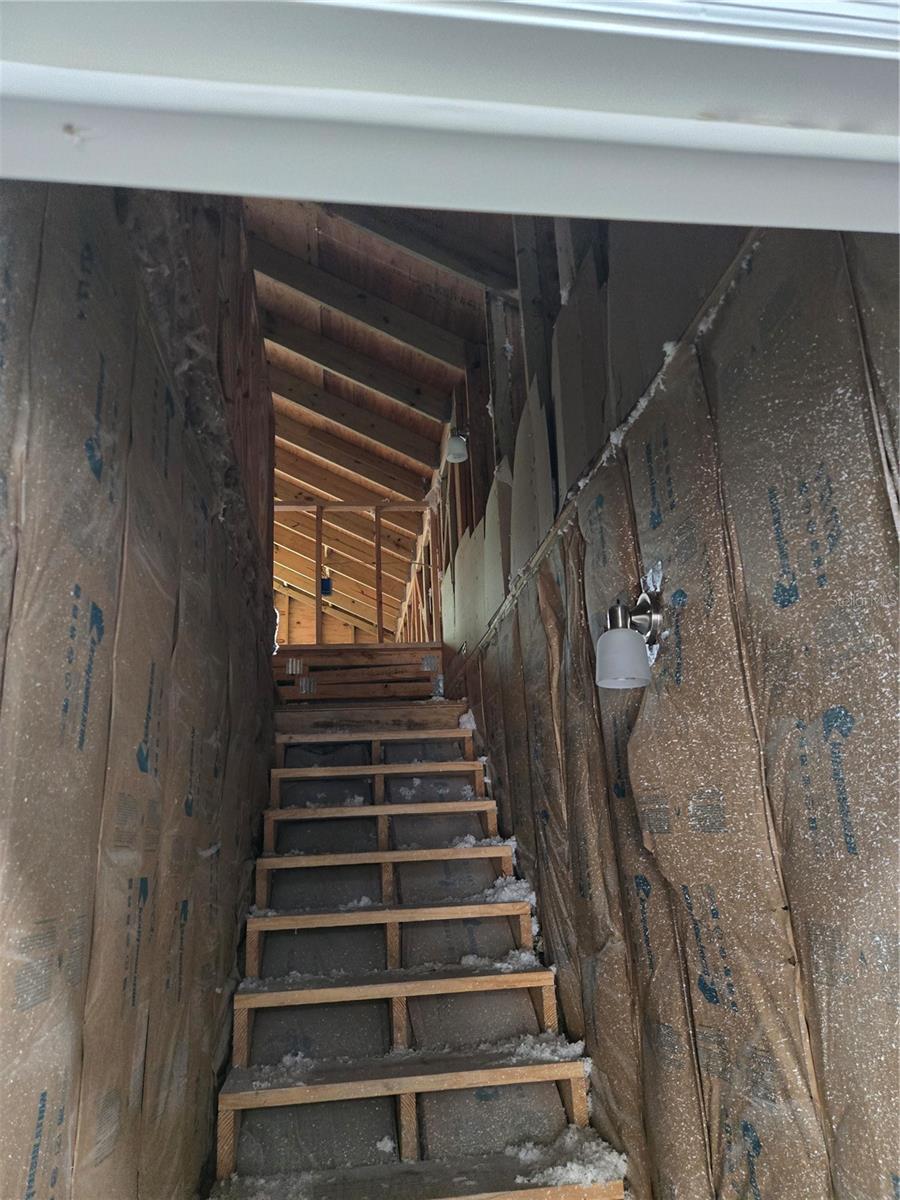 704 E ORCHID AVE — photo 16