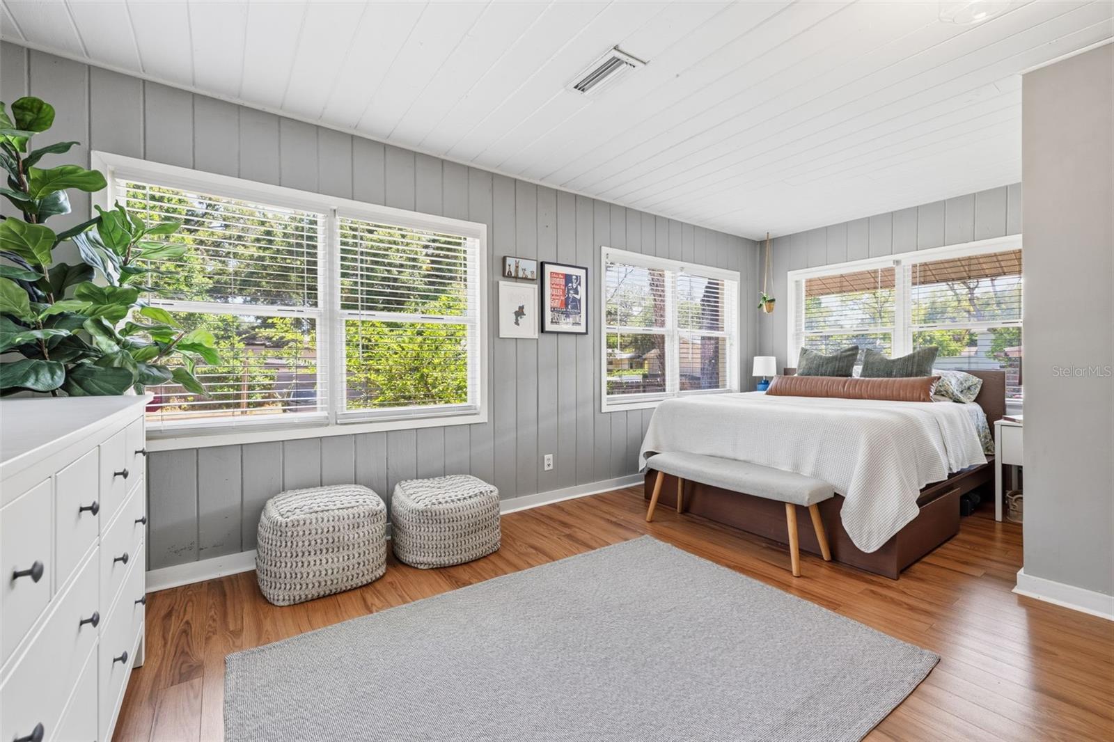 1423 E HENRY AVE — photo 11