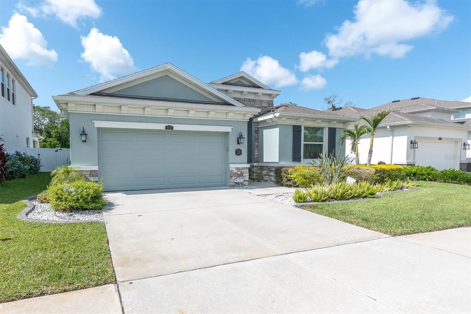 8110 PRAISE DR — photo 2