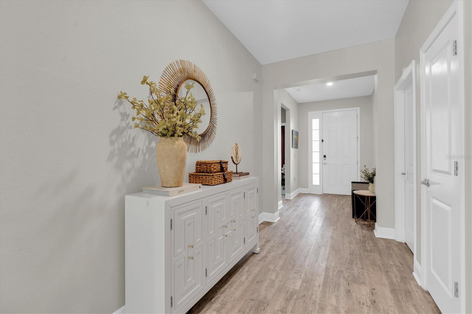 8110 PRAISE DR — photo 4