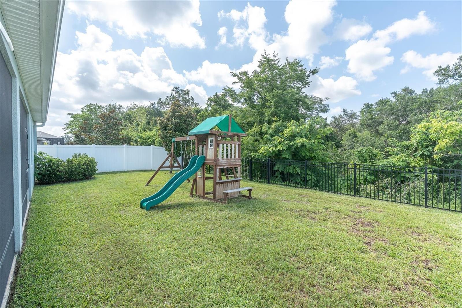 8110 PRAISE DR — photo 36