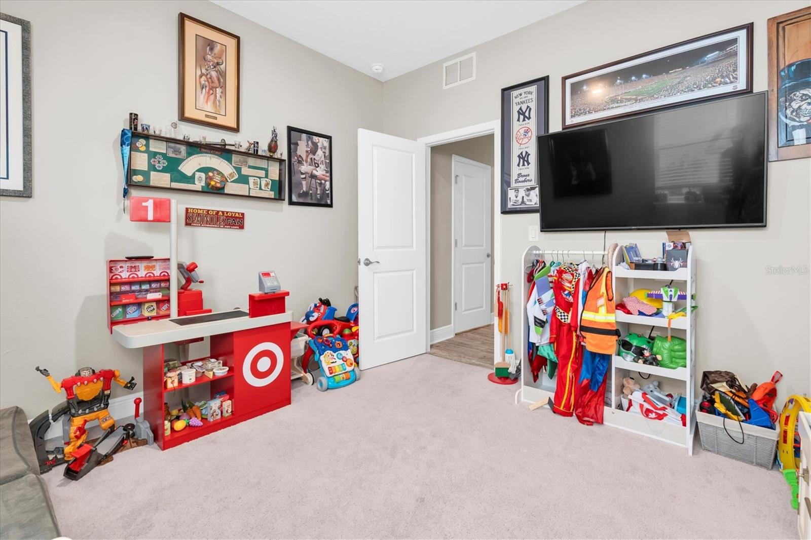 8110 PRAISE DR — photo 11