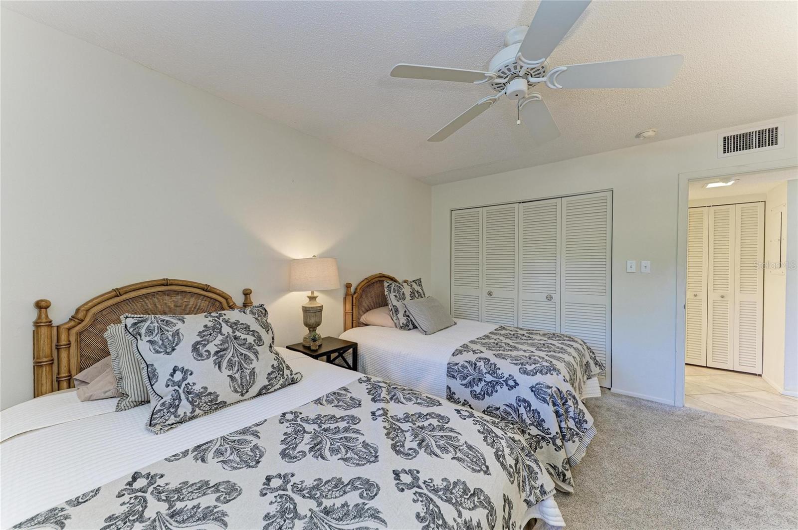 8625 MIDNIGHT PASS RD #208B — photo 34