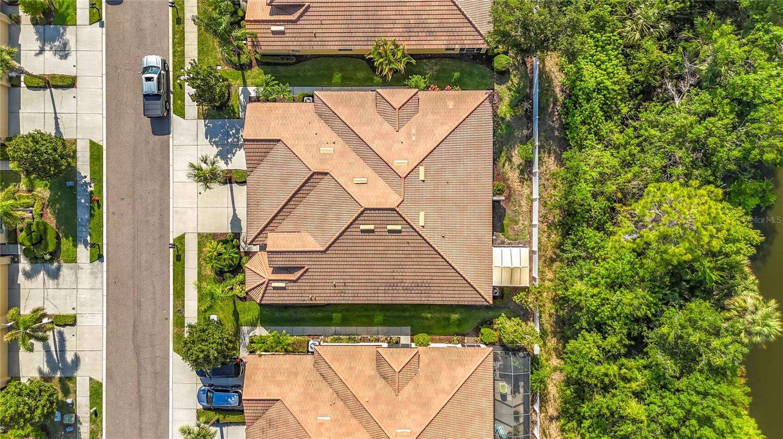 5539 SUNSET FALLS DR — photo 44
