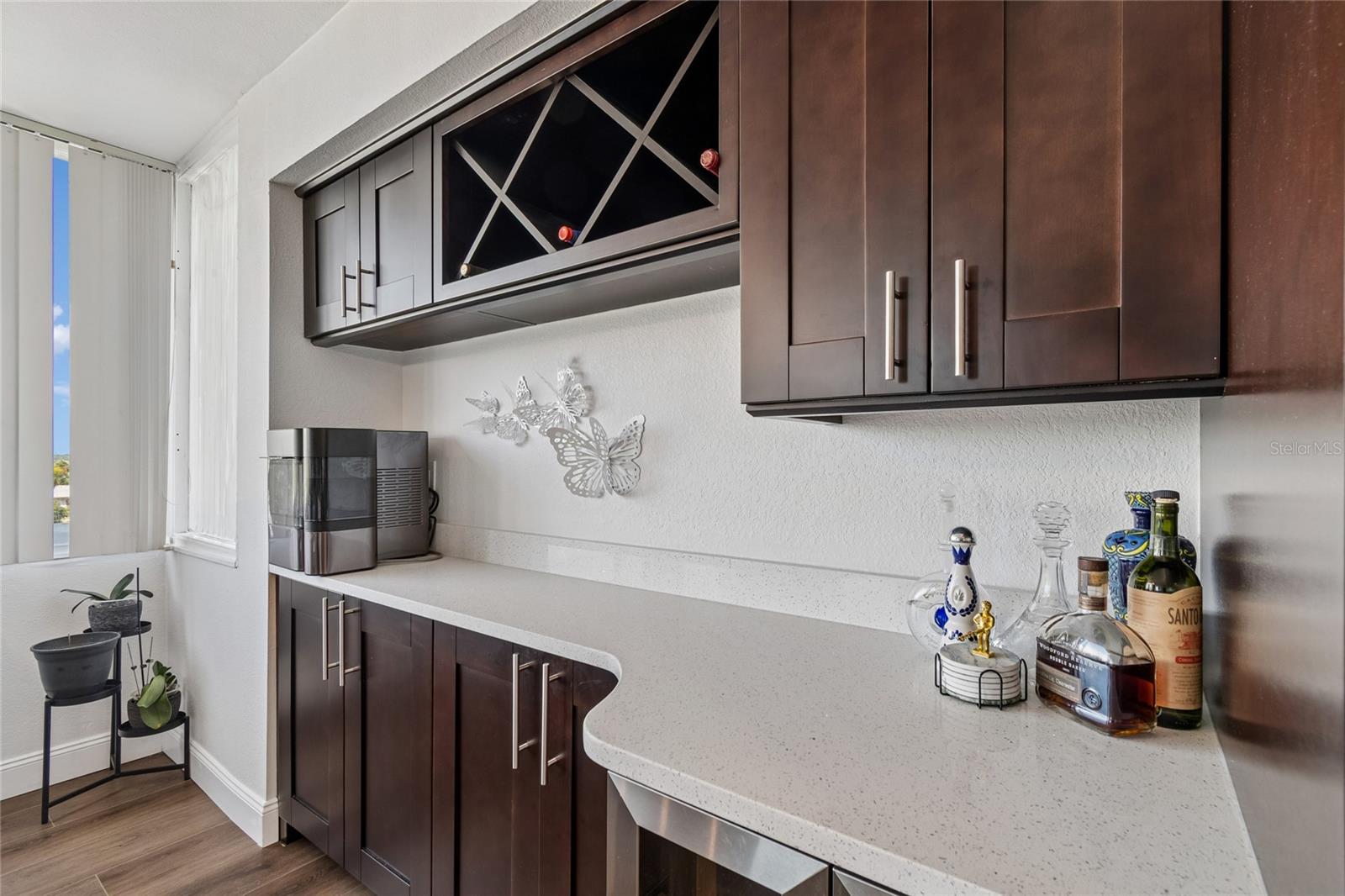 644 ISLAND WAY #405 — photo 13