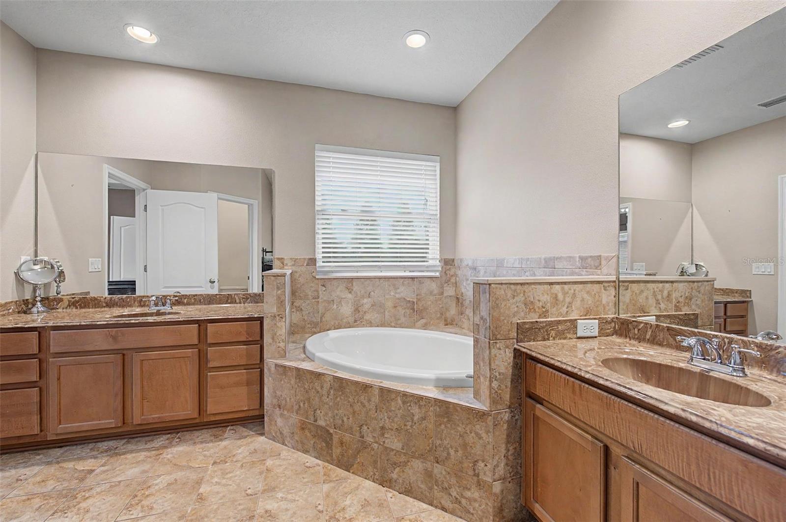 2622 RED FERN DR — photo 34