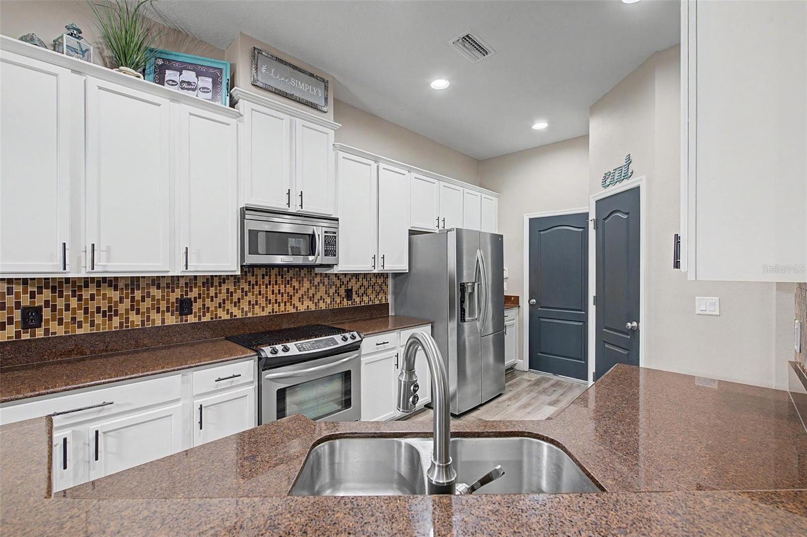 2622 RED FERN DR — photo 10