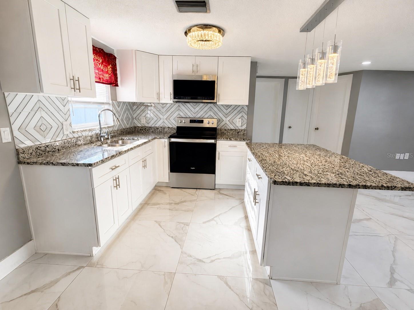 9015 PROSPERITY LN — photo 8