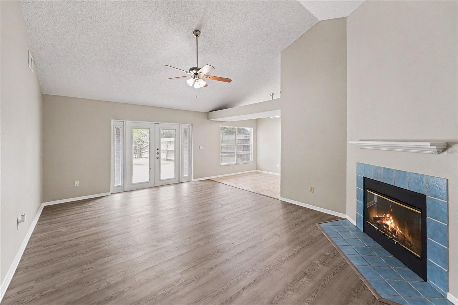 8739 OSAGE DR — photo 4