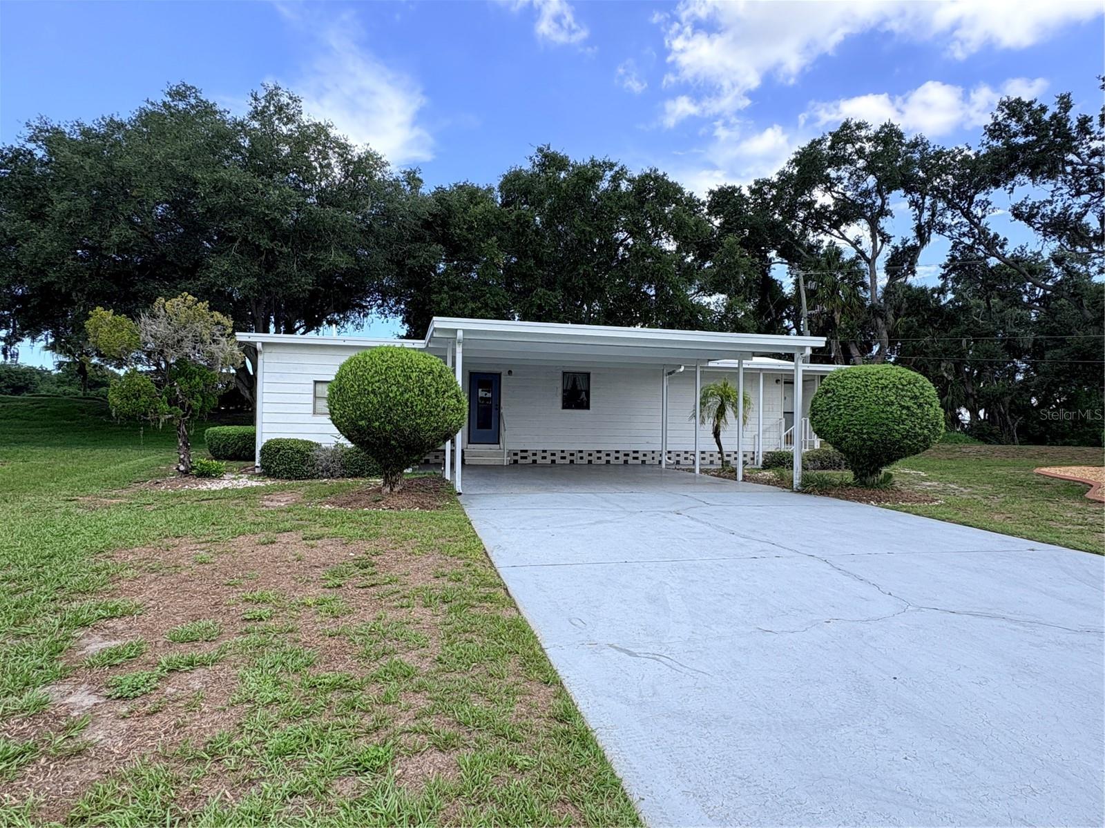 8519 BUCKINGHAM PL — photo 2