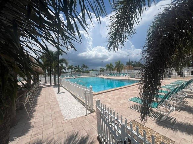 4906 SEA ISLAND AVE — photo 26