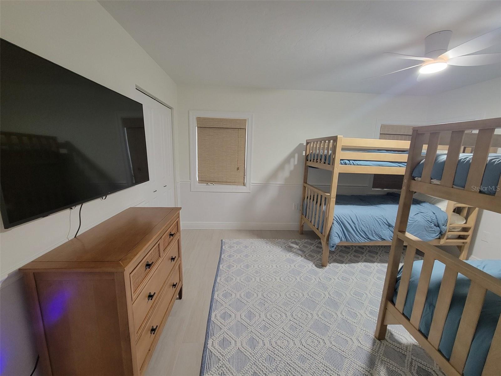 323 MADISON DR — photo 24