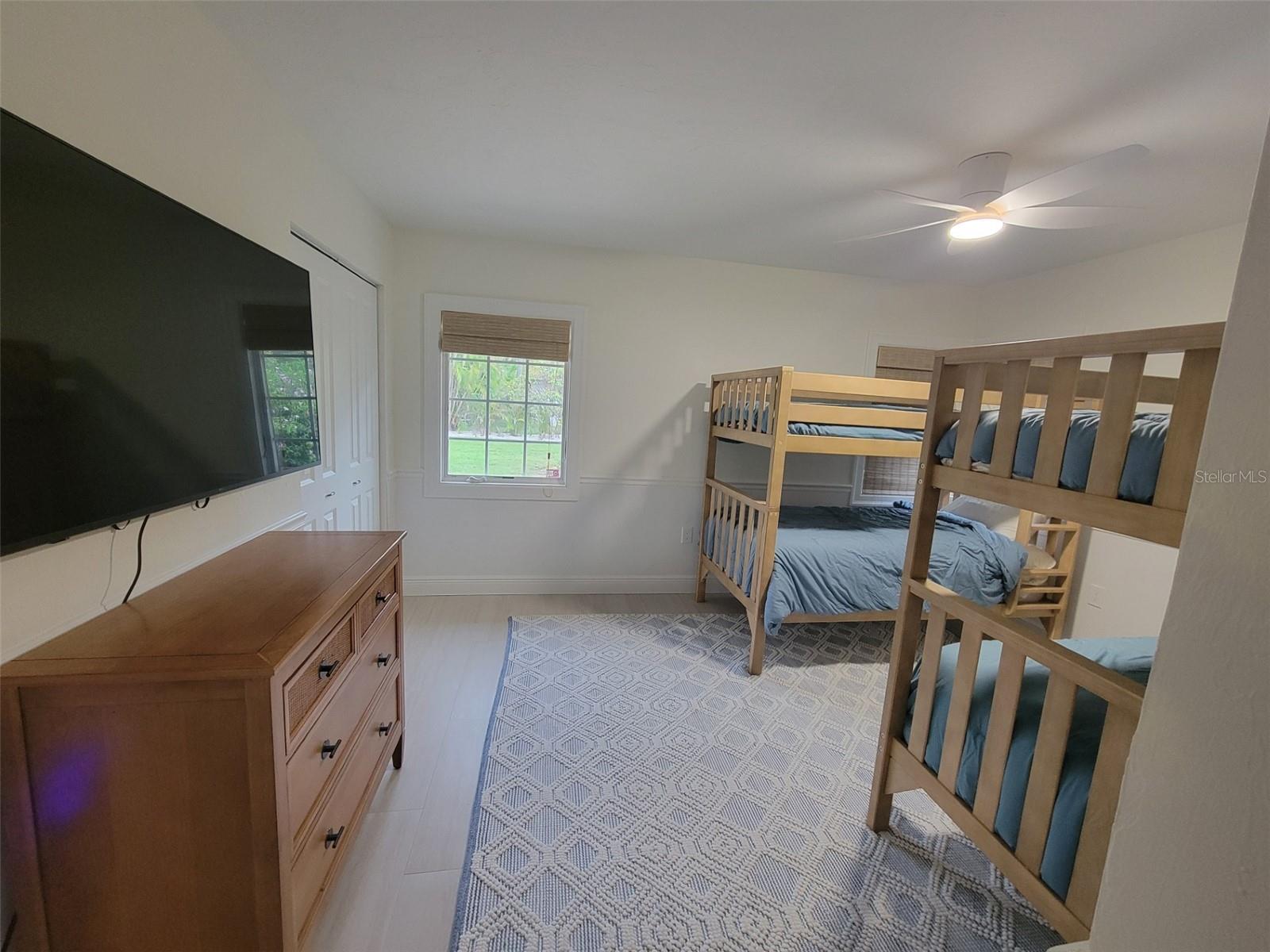 323 MADISON DR — photo 22