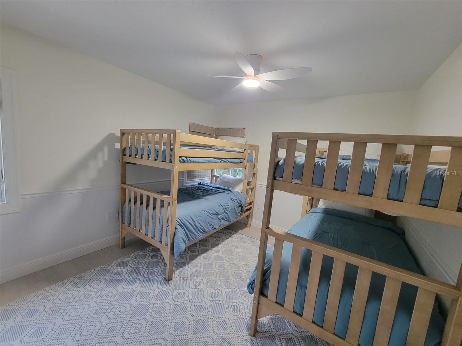 323 MADISON DR — photo 23