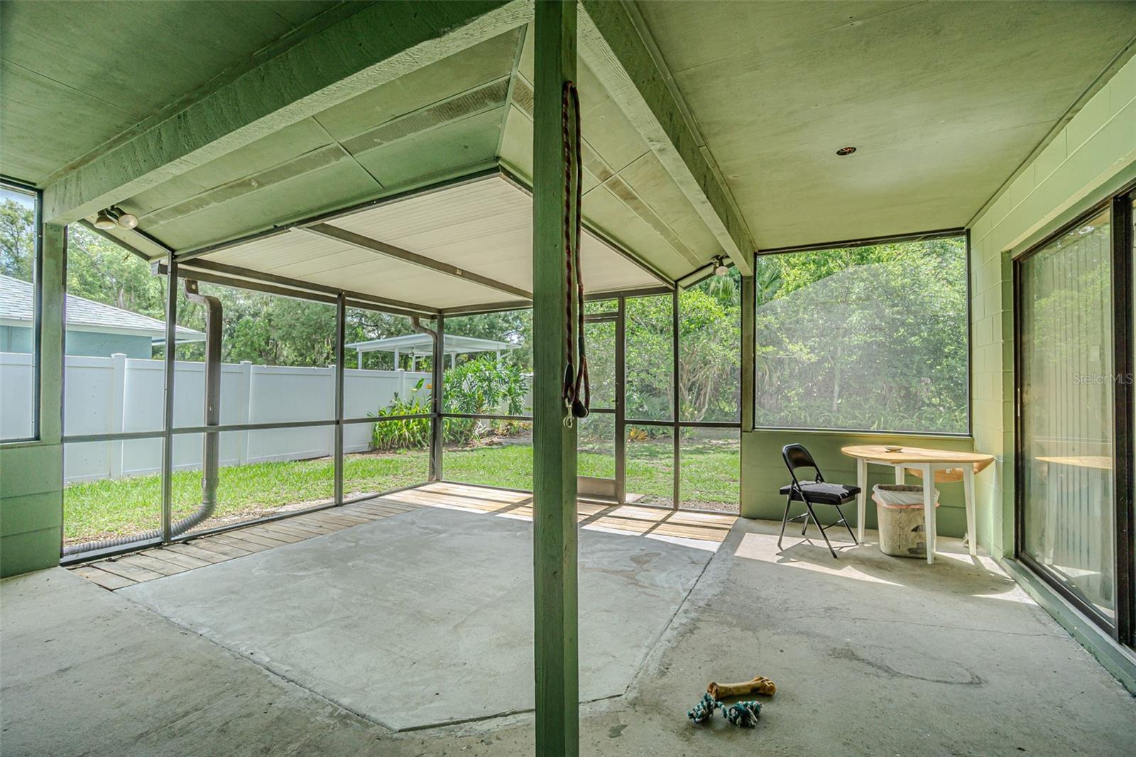 18425 SWAN LAKE DR — photo 51
