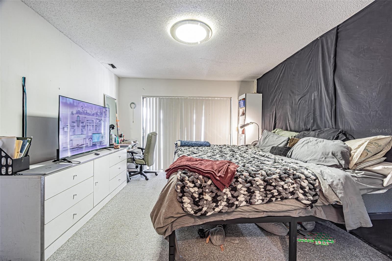 18425 SWAN LAKE DR — photo 43