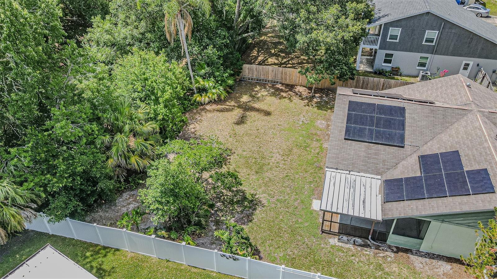 18425 SWAN LAKE DR — photo 12