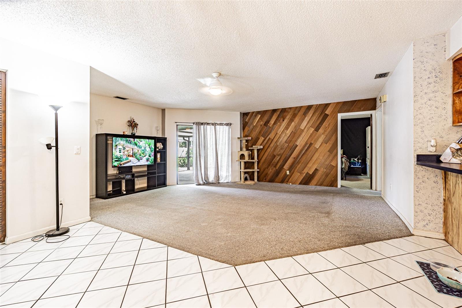 18425 SWAN LAKE DR — photo 26