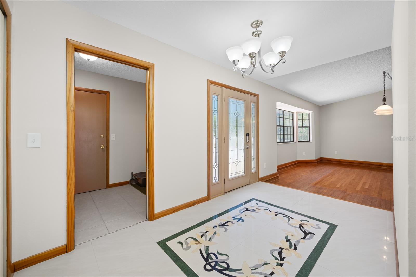2409 OSPREY AVE — photo 3