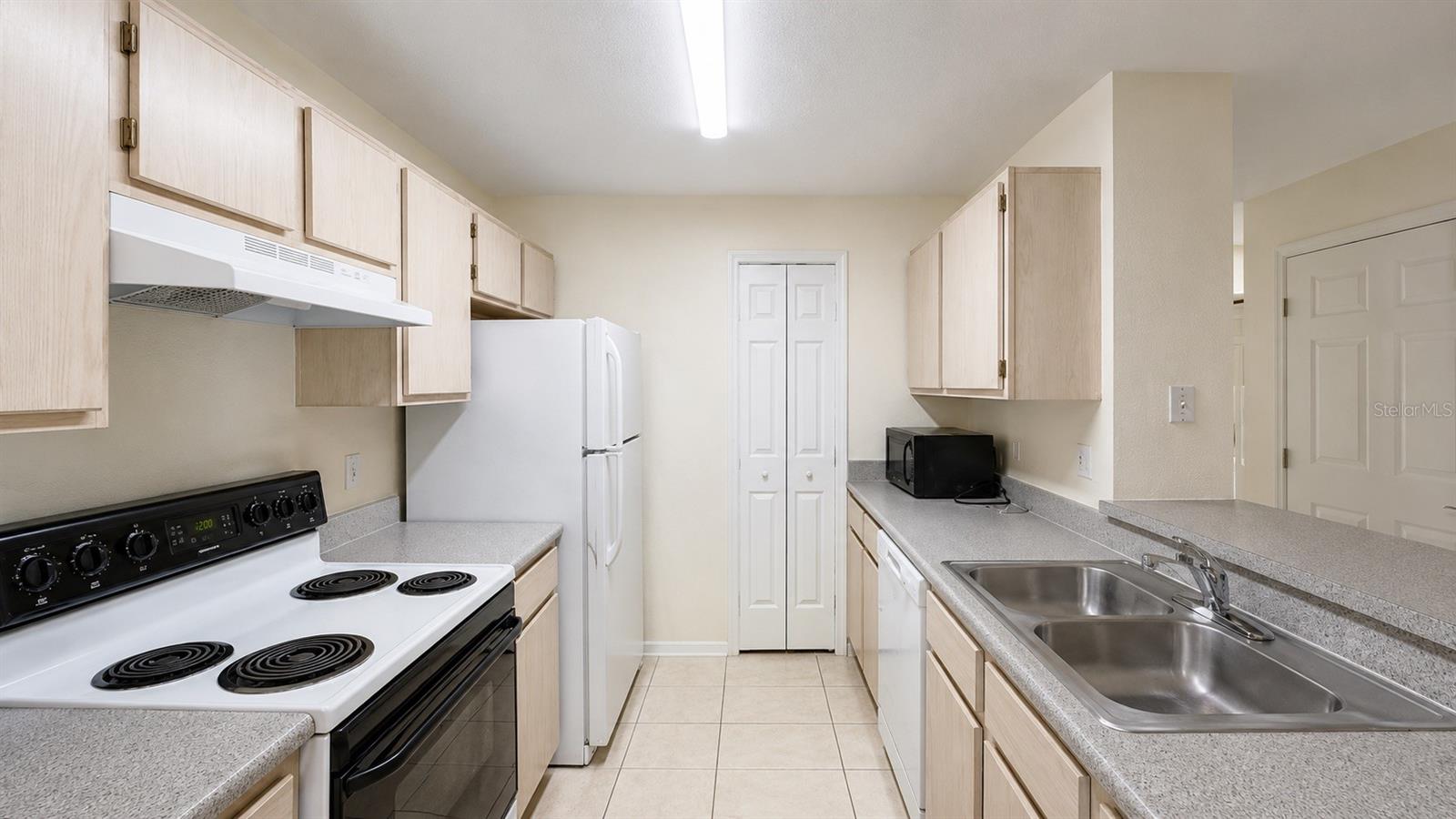 7428 VISTA WAY #104 — photo 6