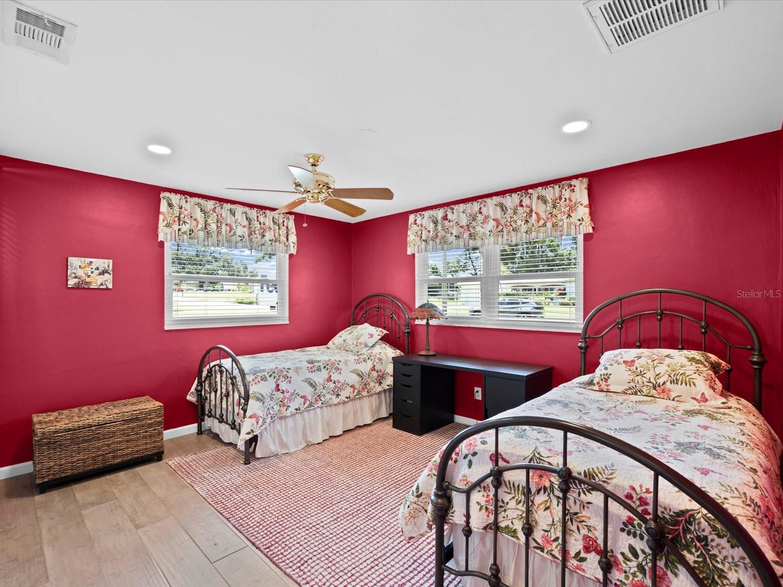 2285 WATROUS DR — photo 30