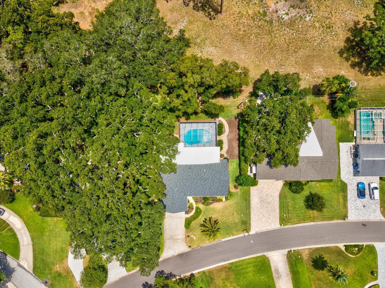2285 WATROUS DR — photo 52