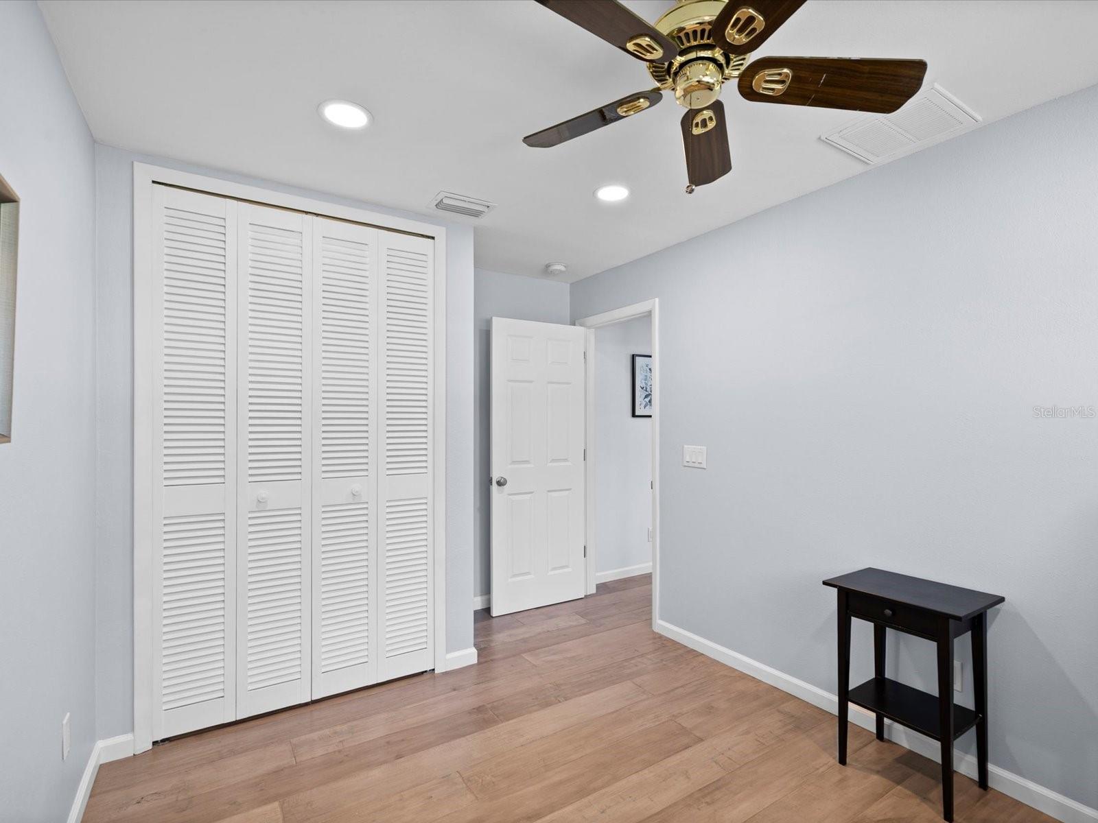 2285 WATROUS DR — photo 36