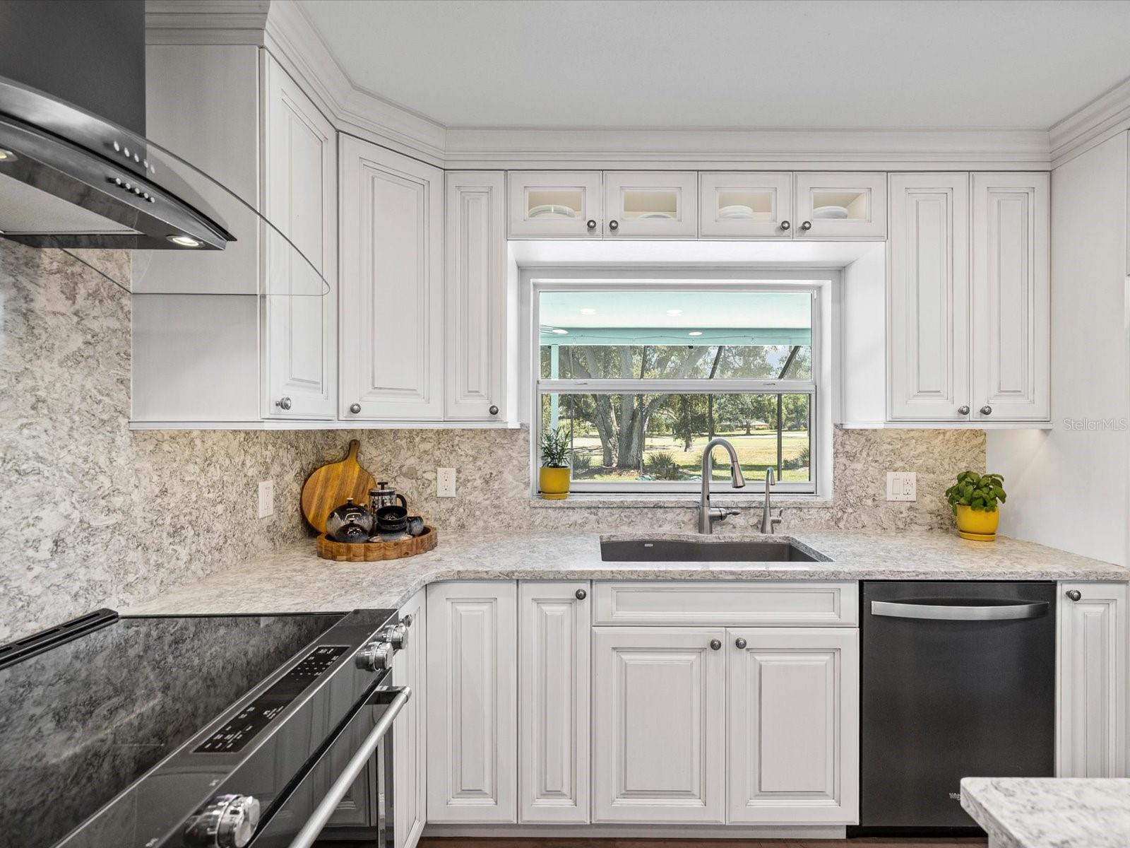 2285 WATROUS DR — photo 21