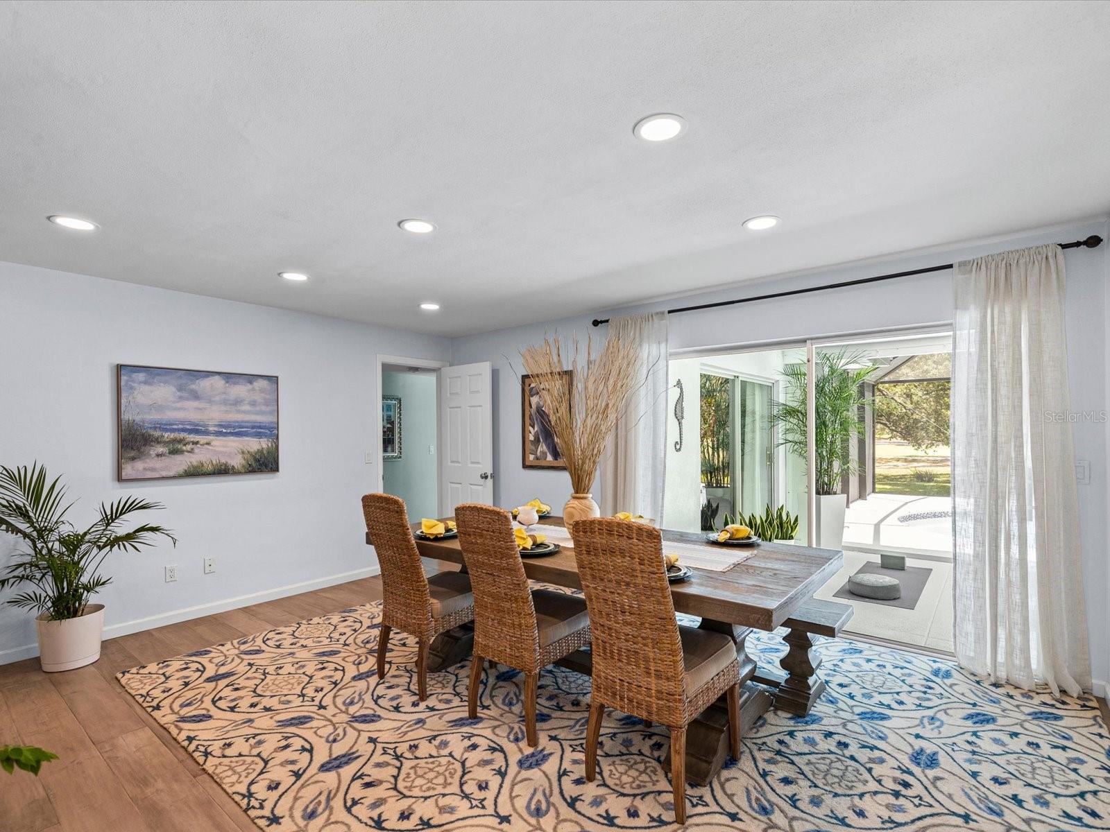 2285 WATROUS DR — photo 10