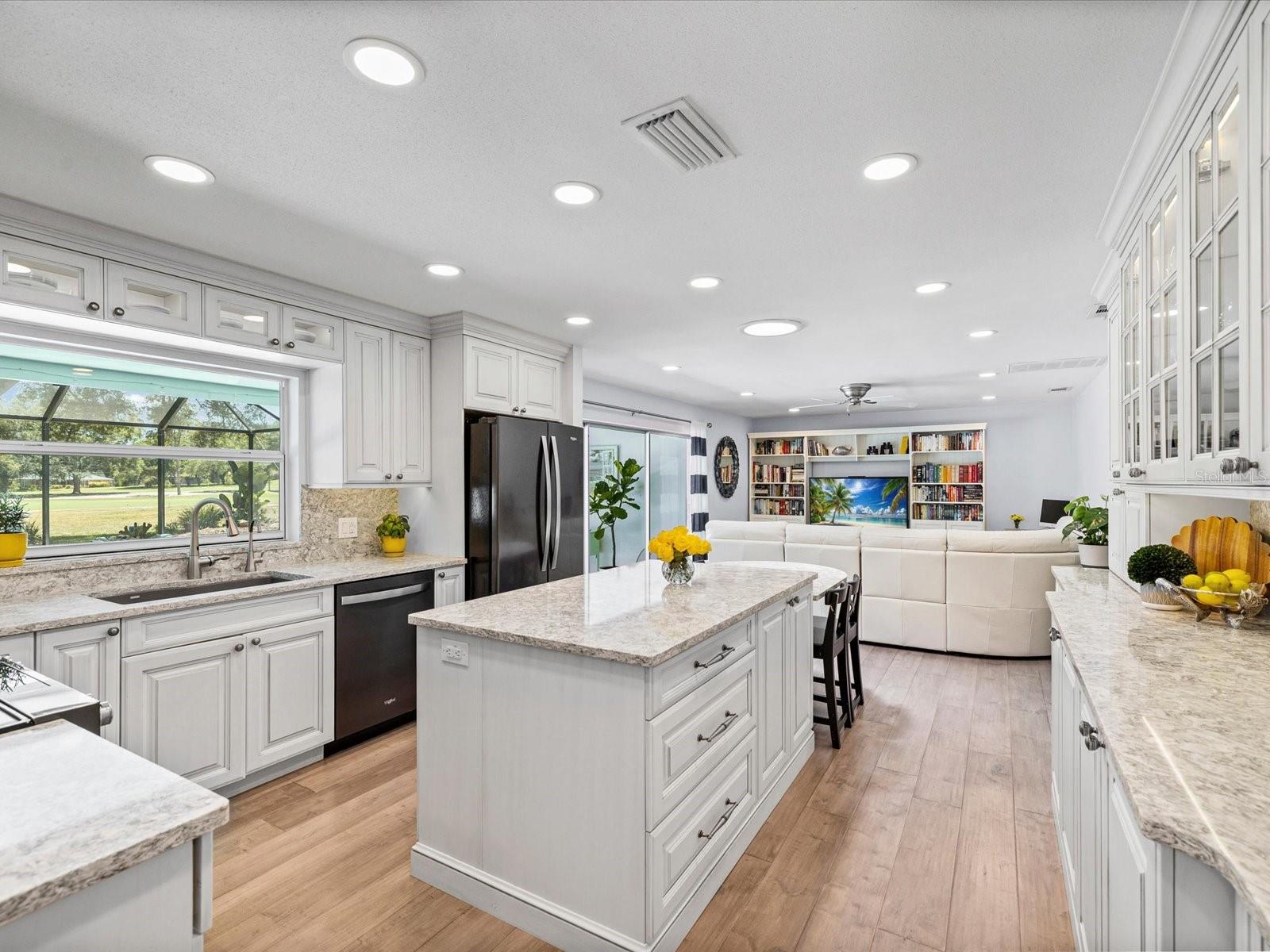 2285 WATROUS DR — photo 19