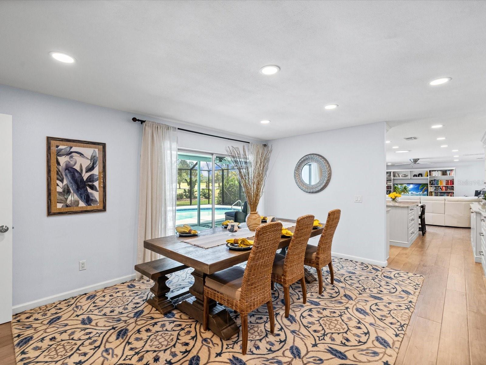 2285 WATROUS DR — photo 8