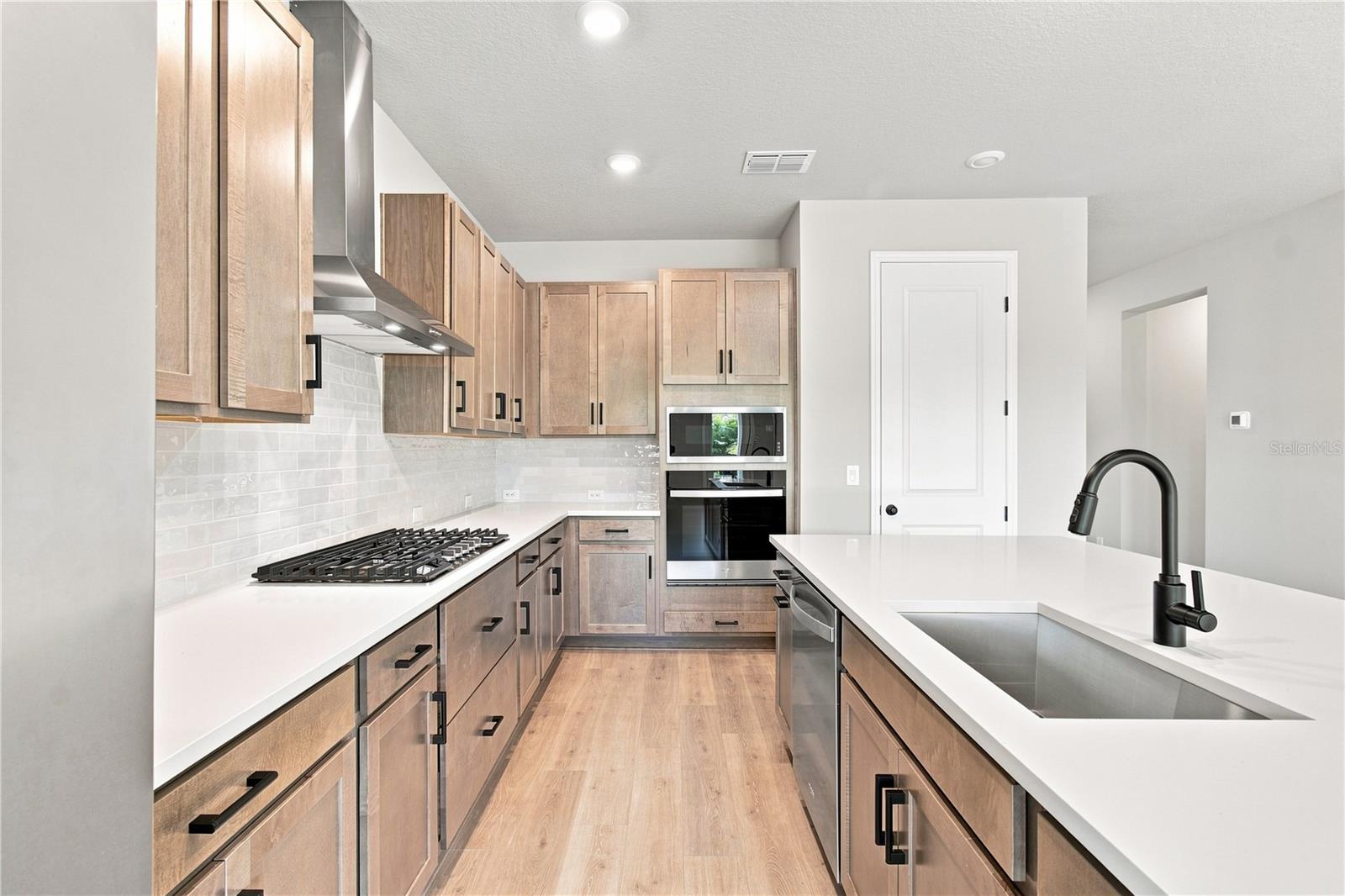 5133 CREEK SAND DR — photo 5