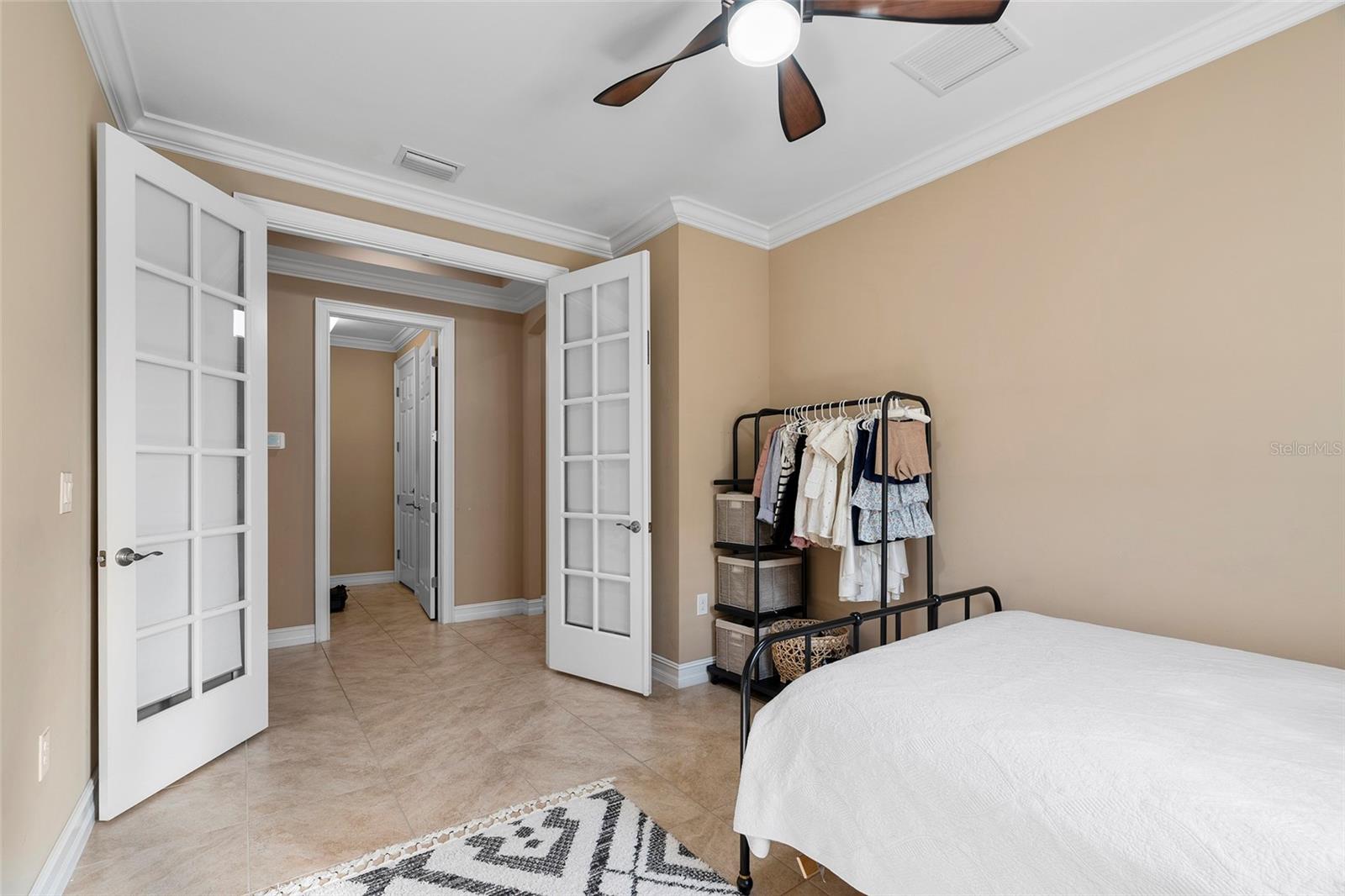 1015 BLUFFWOOD DR — photo 29