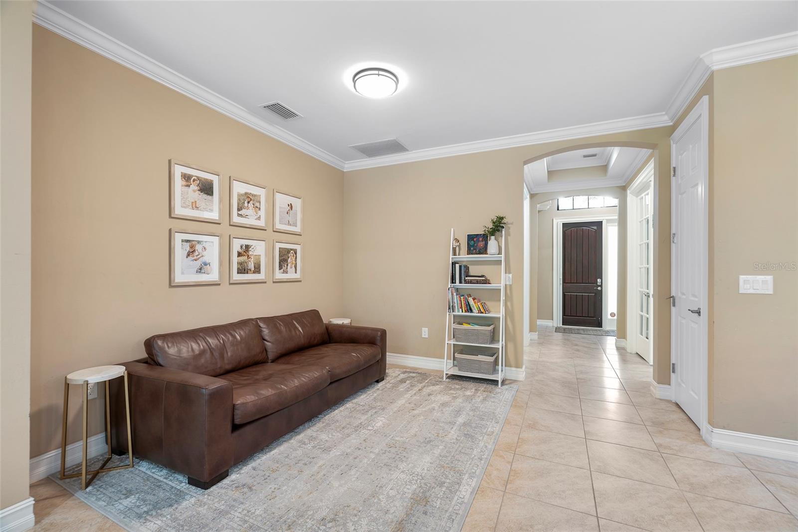 1015 BLUFFWOOD DR — photo 5