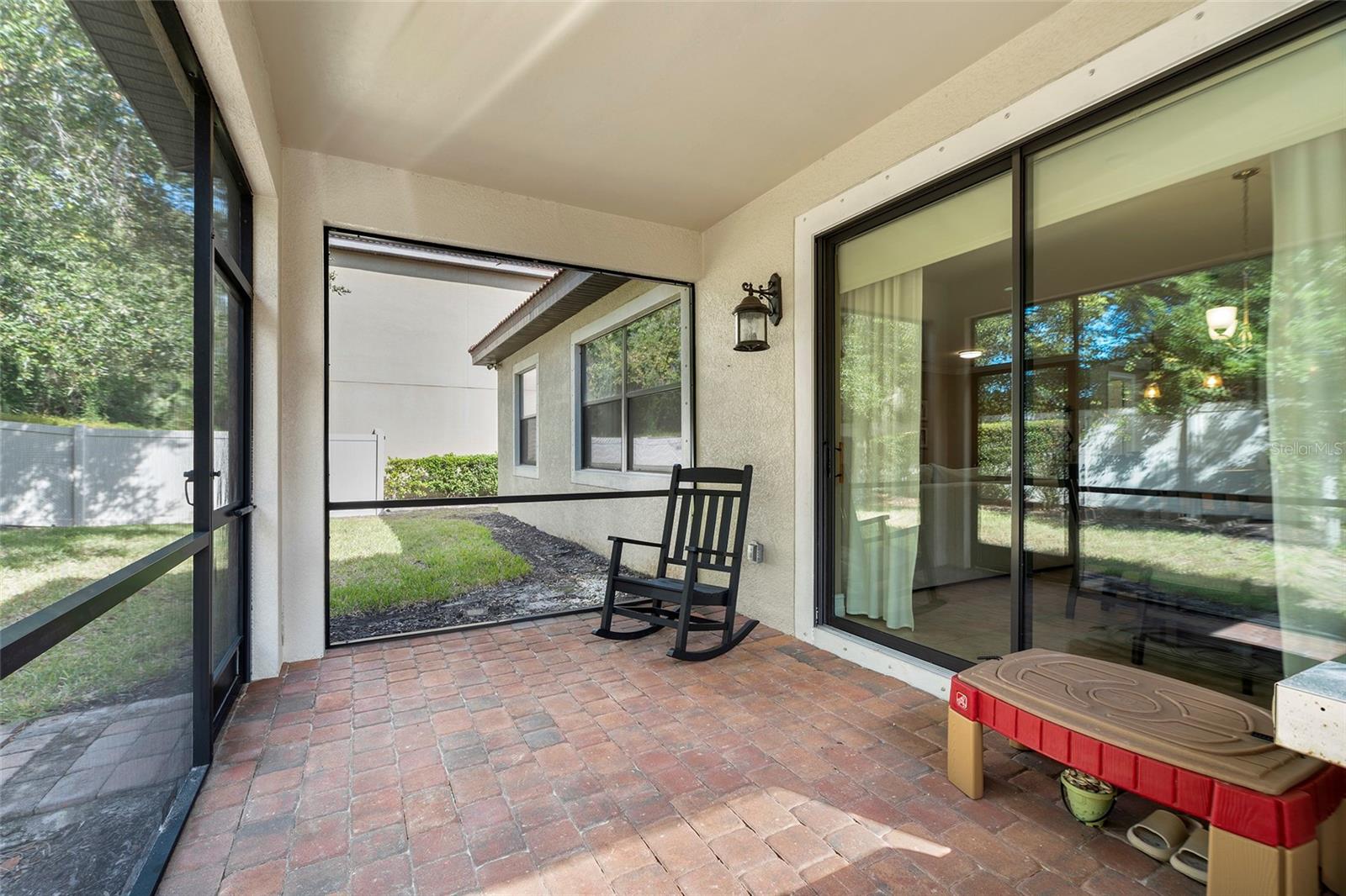 1015 BLUFFWOOD DR — photo 31