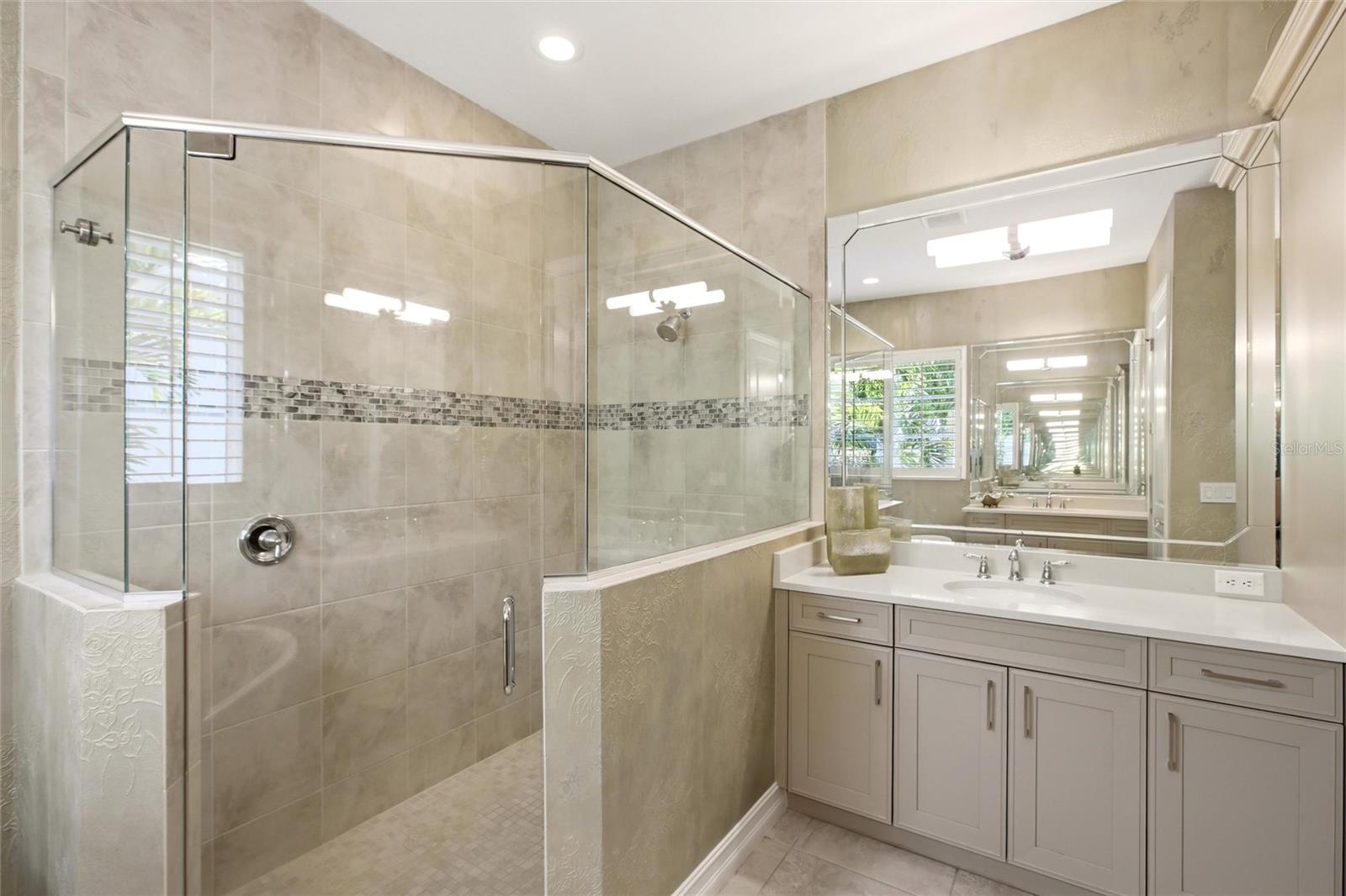 7952 MATERA CT — photo 33