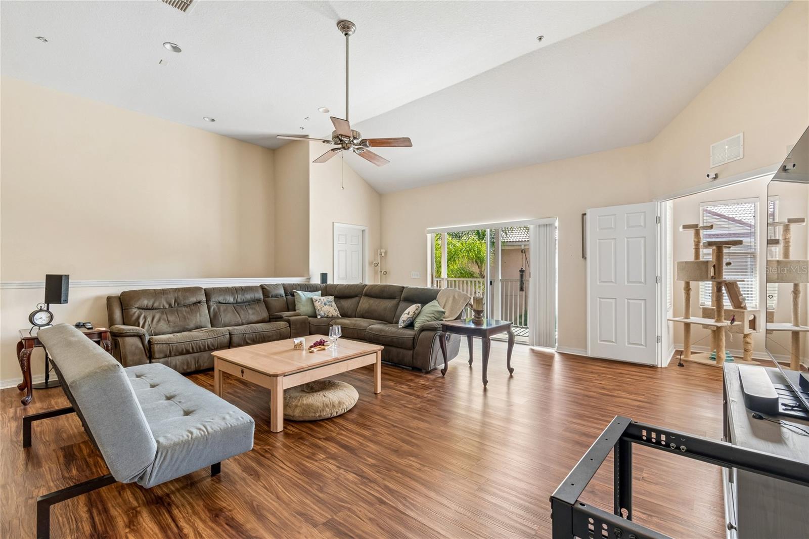 21041 SUNPOINT WAY #201 — photo 9