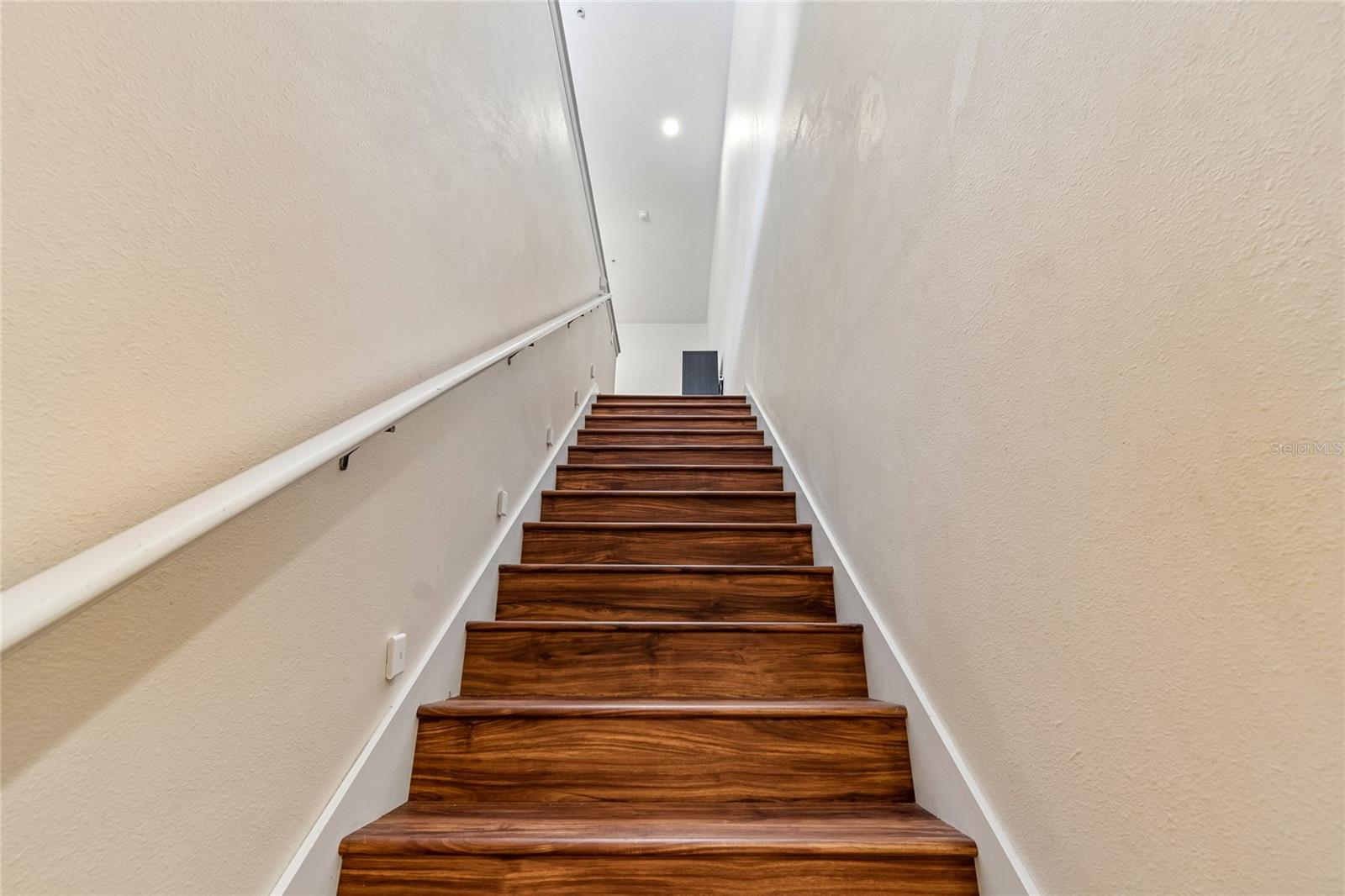 21041 SUNPOINT WAY #201 — photo 8