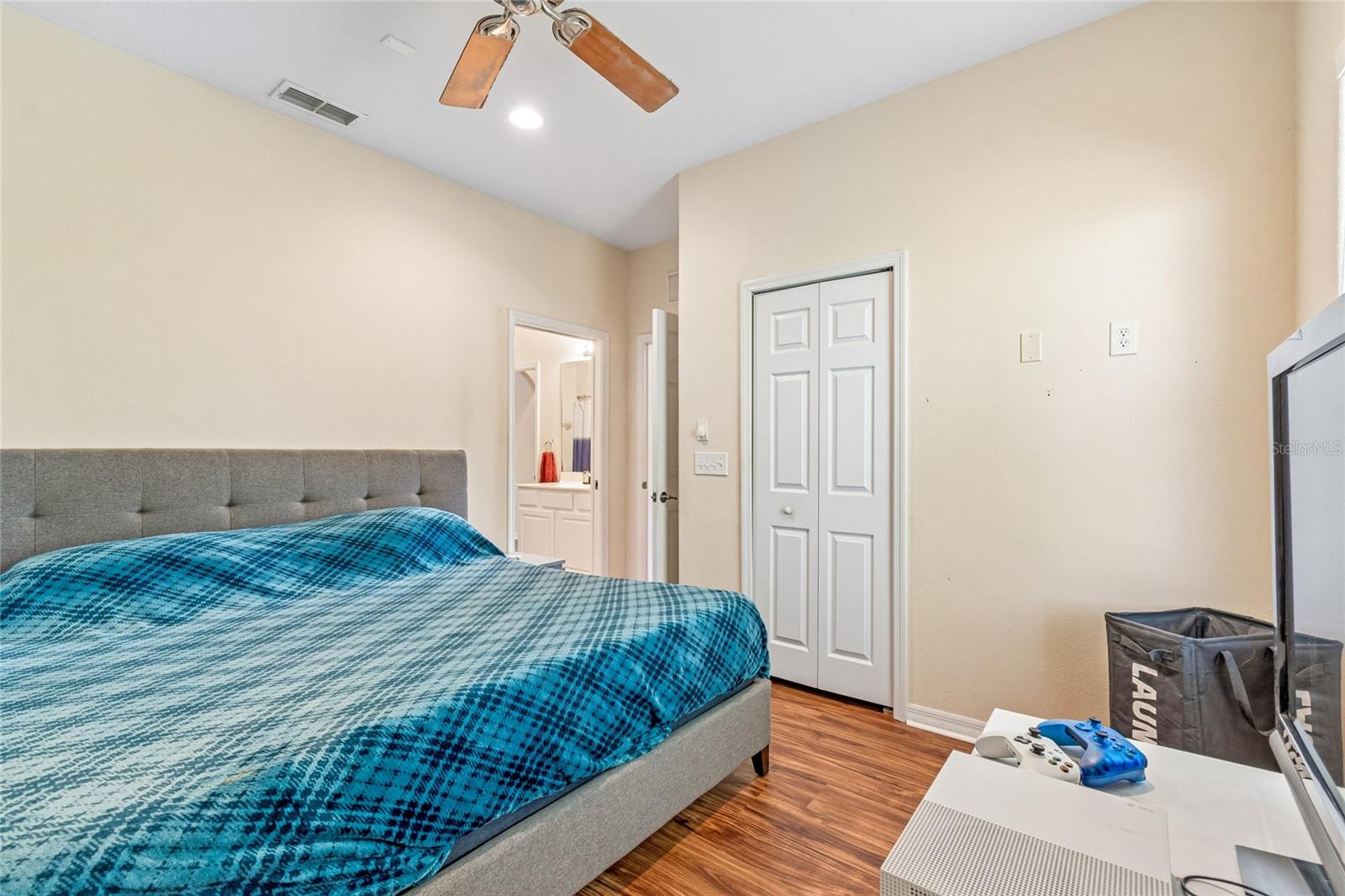 21041 SUNPOINT WAY #201 — photo 41