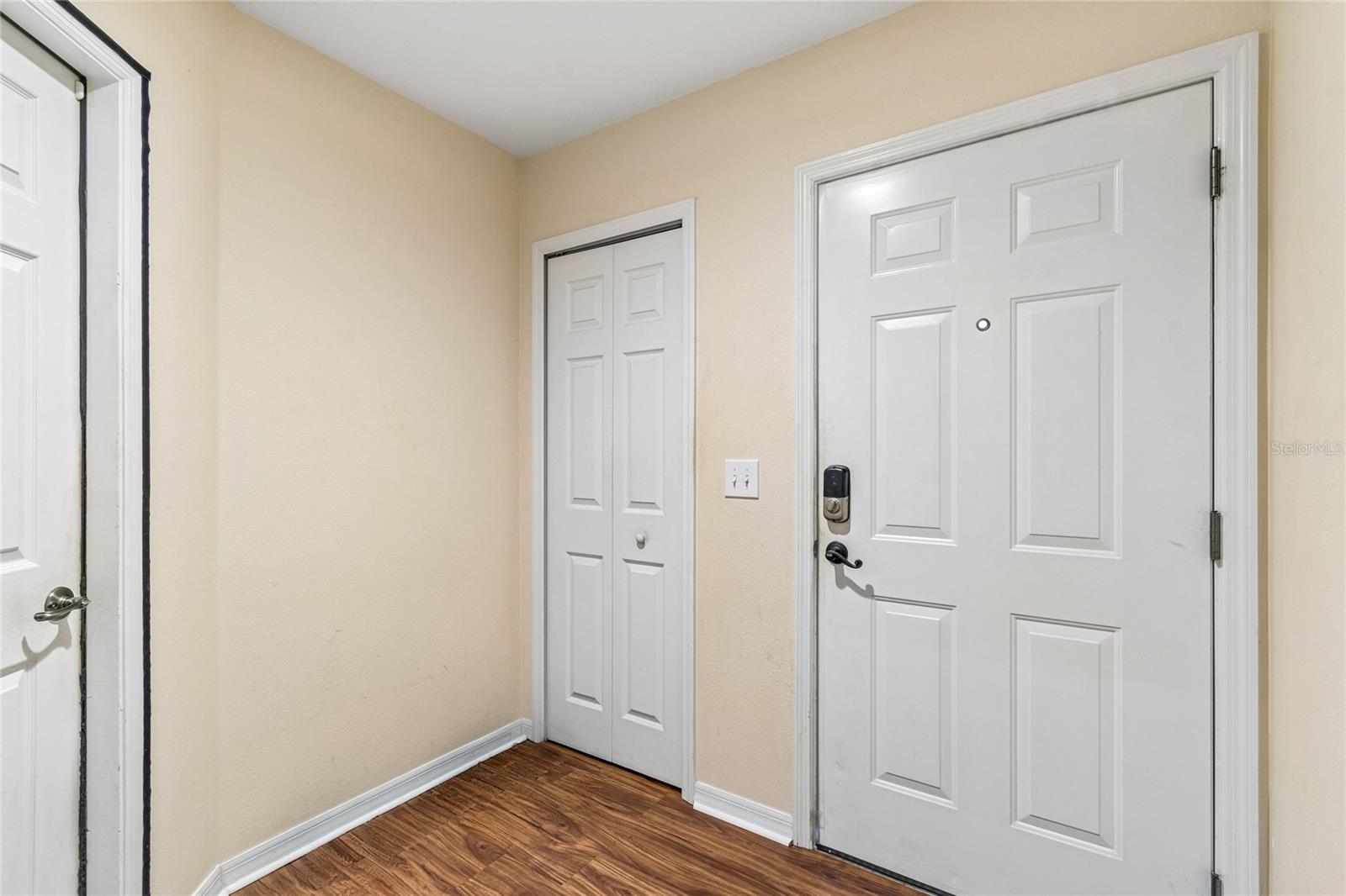21041 SUNPOINT WAY #201 — photo 7