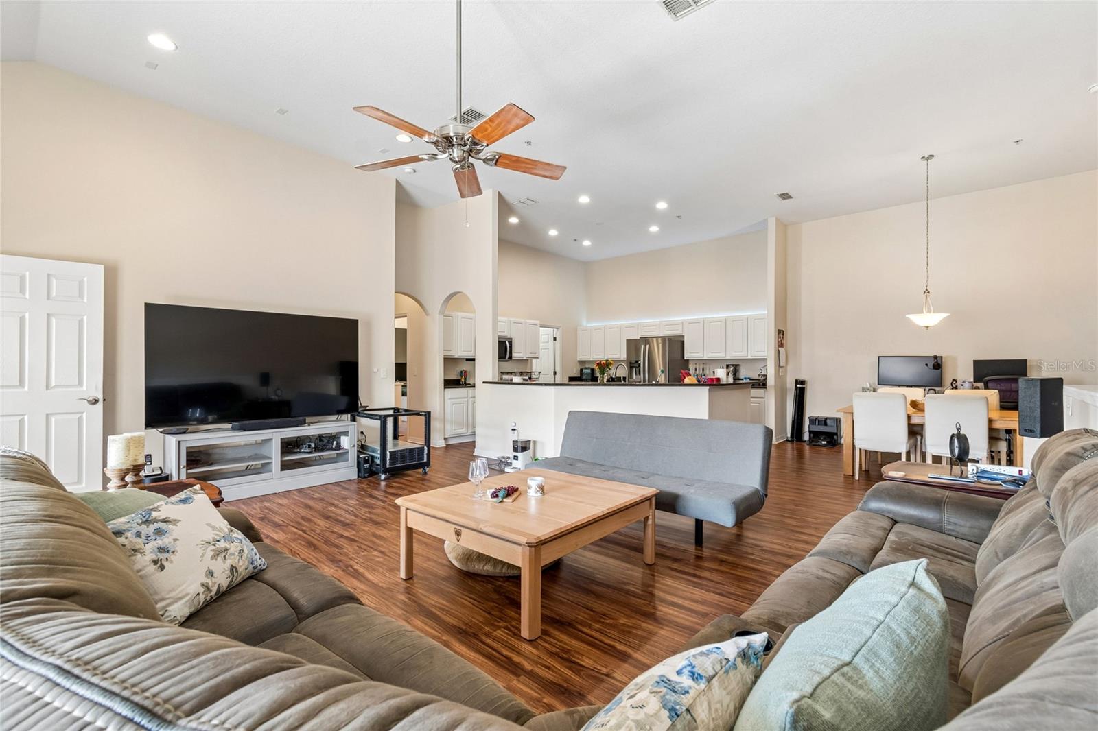 21041 SUNPOINT WAY #201 — photo 10
