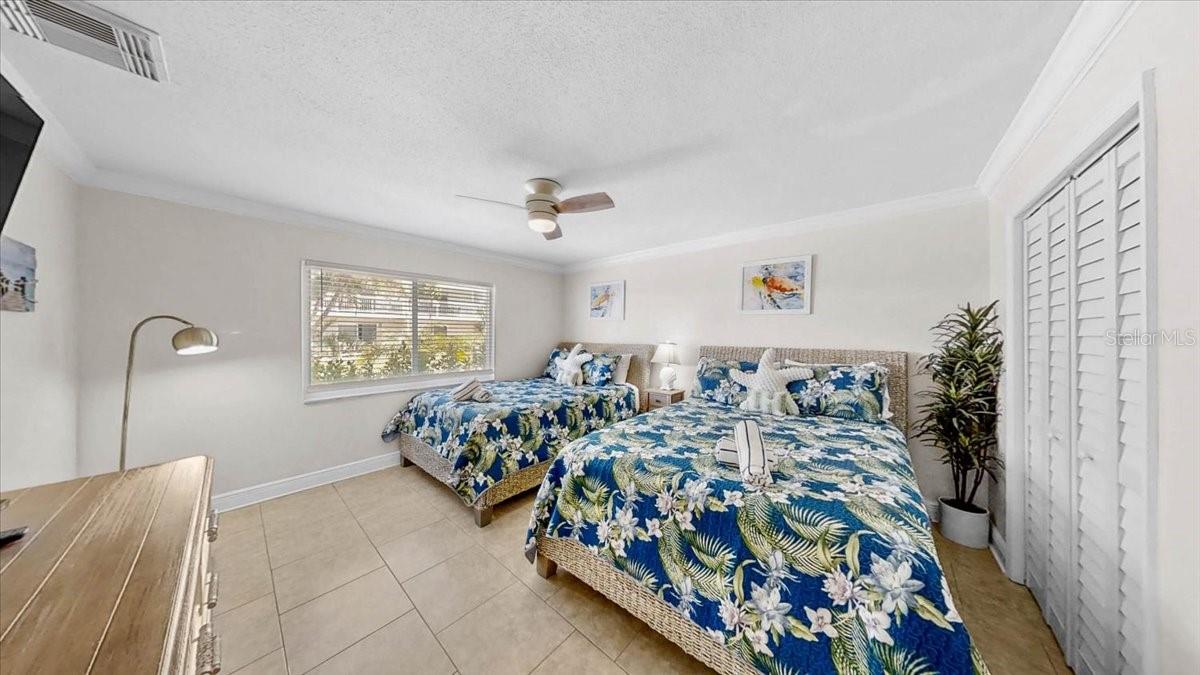 5830 MIDNIGHT PASS RD #3 — photo 16