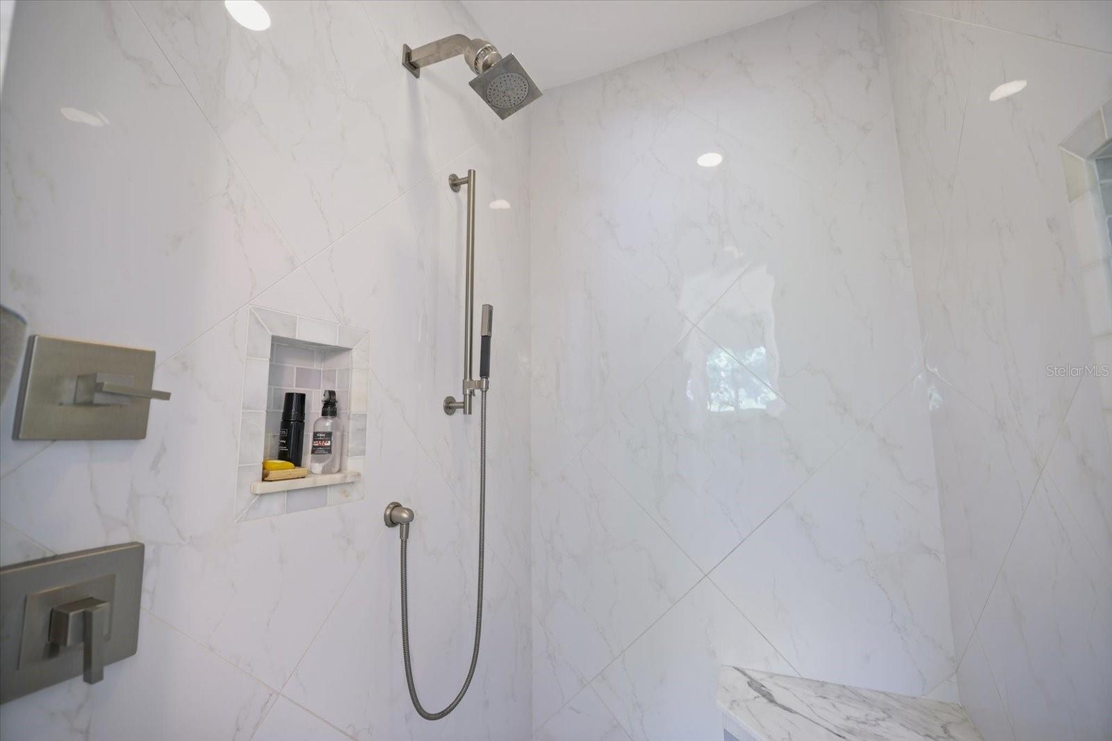 1827 BAYWOOD DR — photo 37