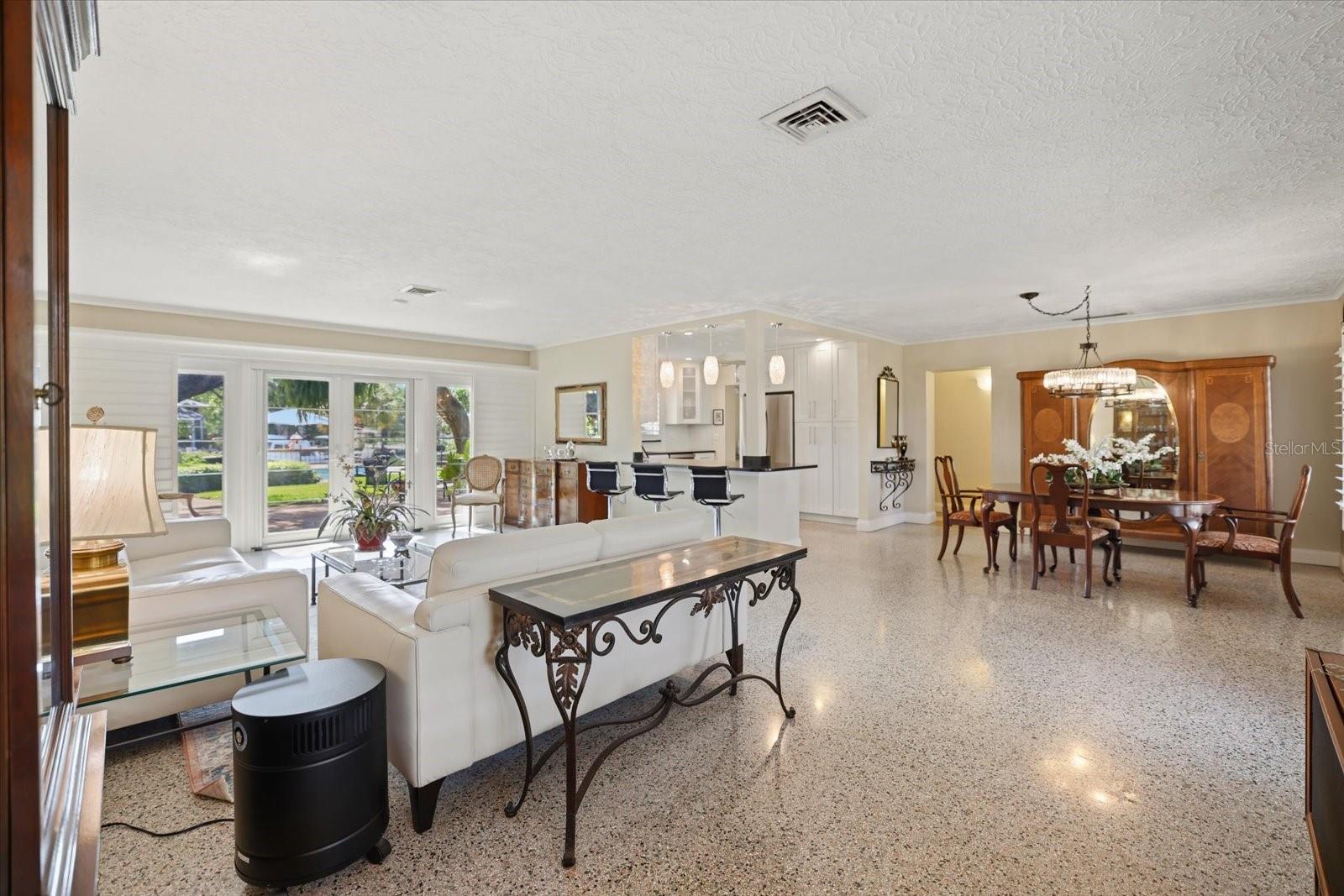 1827 BAYWOOD DR — photo 10