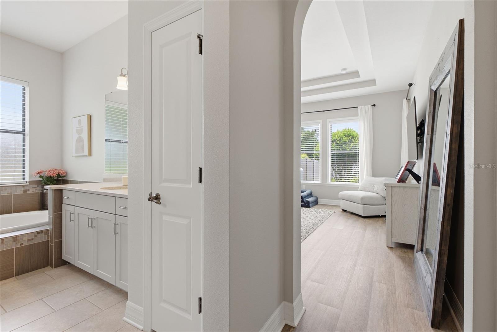 17909 HOWSMOOR PL — photo 32