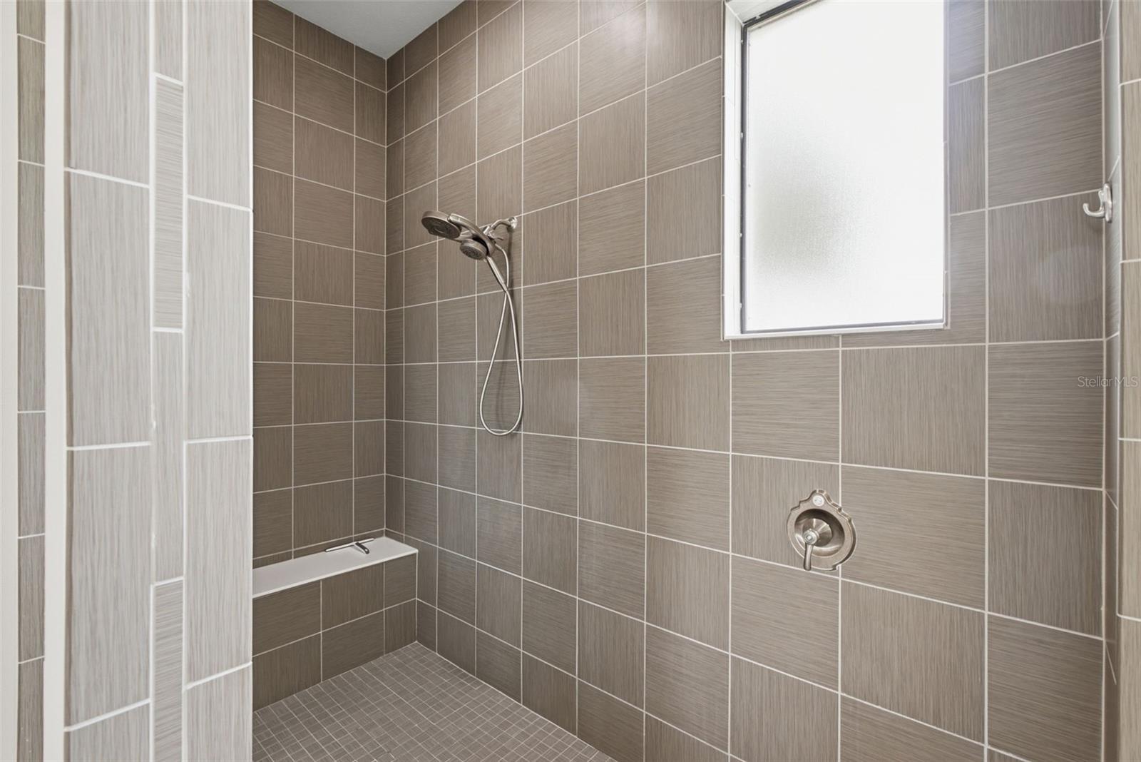 17909 HOWSMOOR PL — photo 36