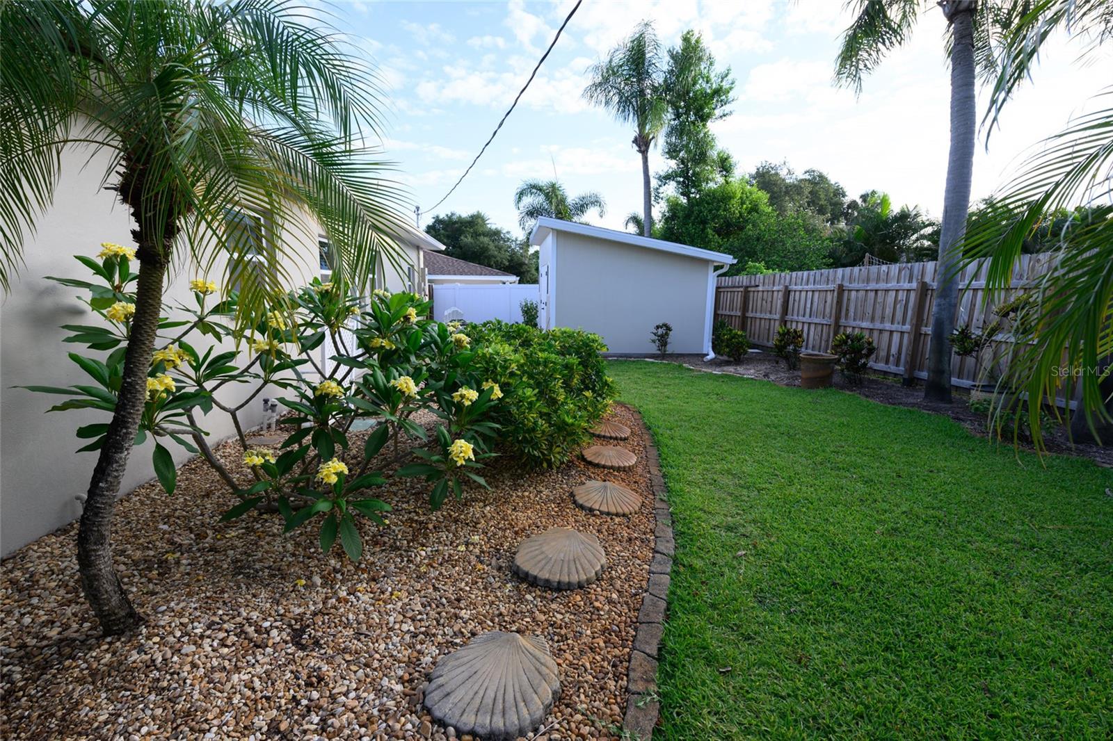 1743 EAGLES NEST DR — photo 52