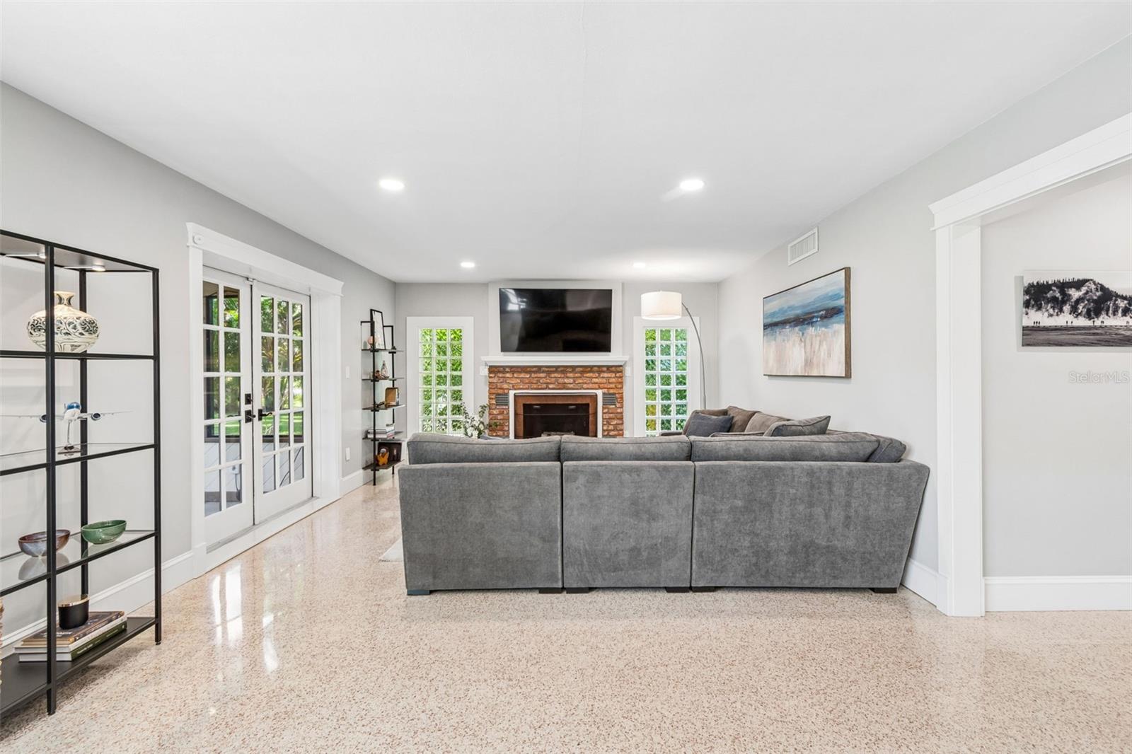 1743 EAGLES NEST DR — photo 24