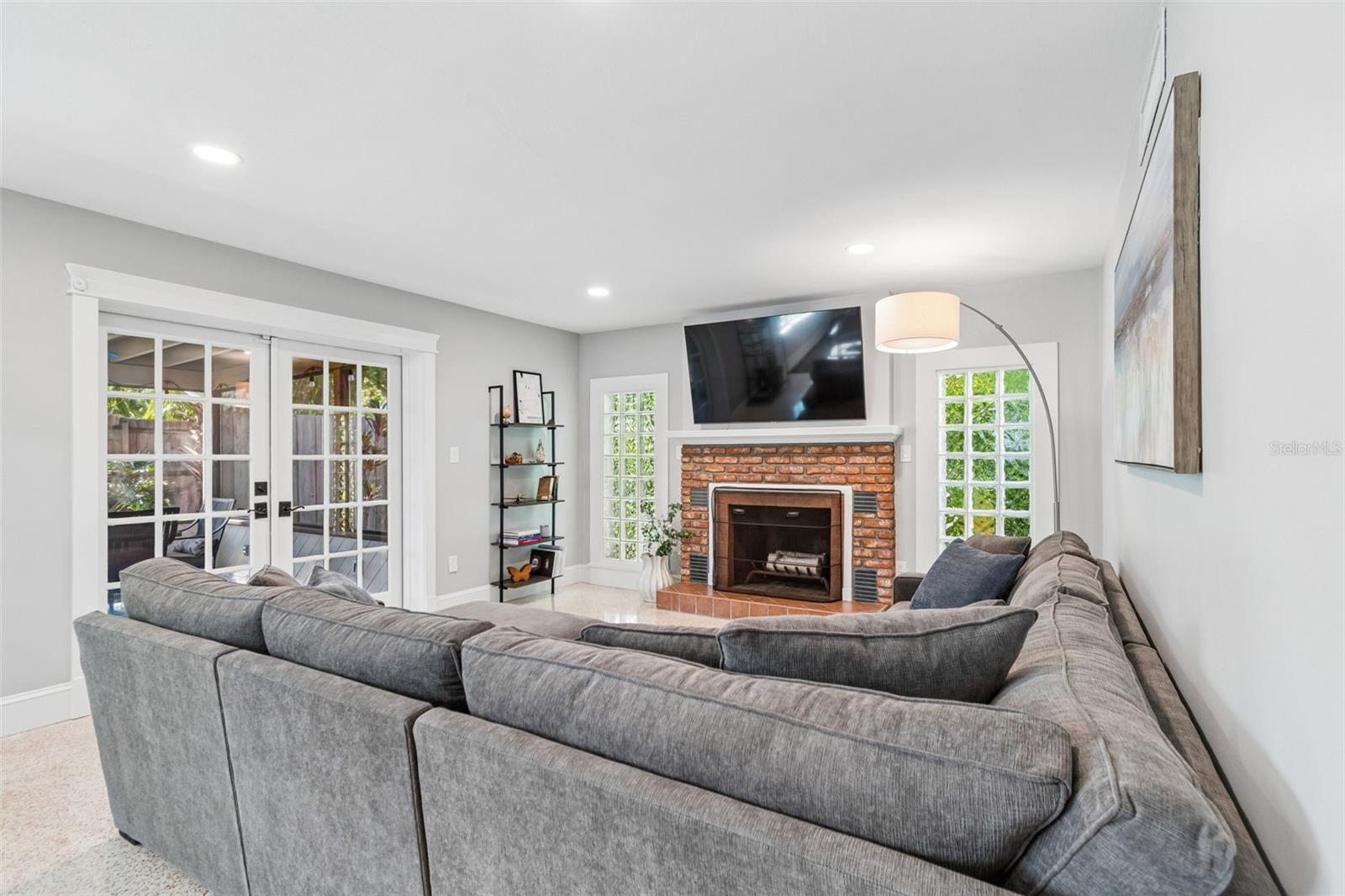 1743 EAGLES NEST DR — photo 25